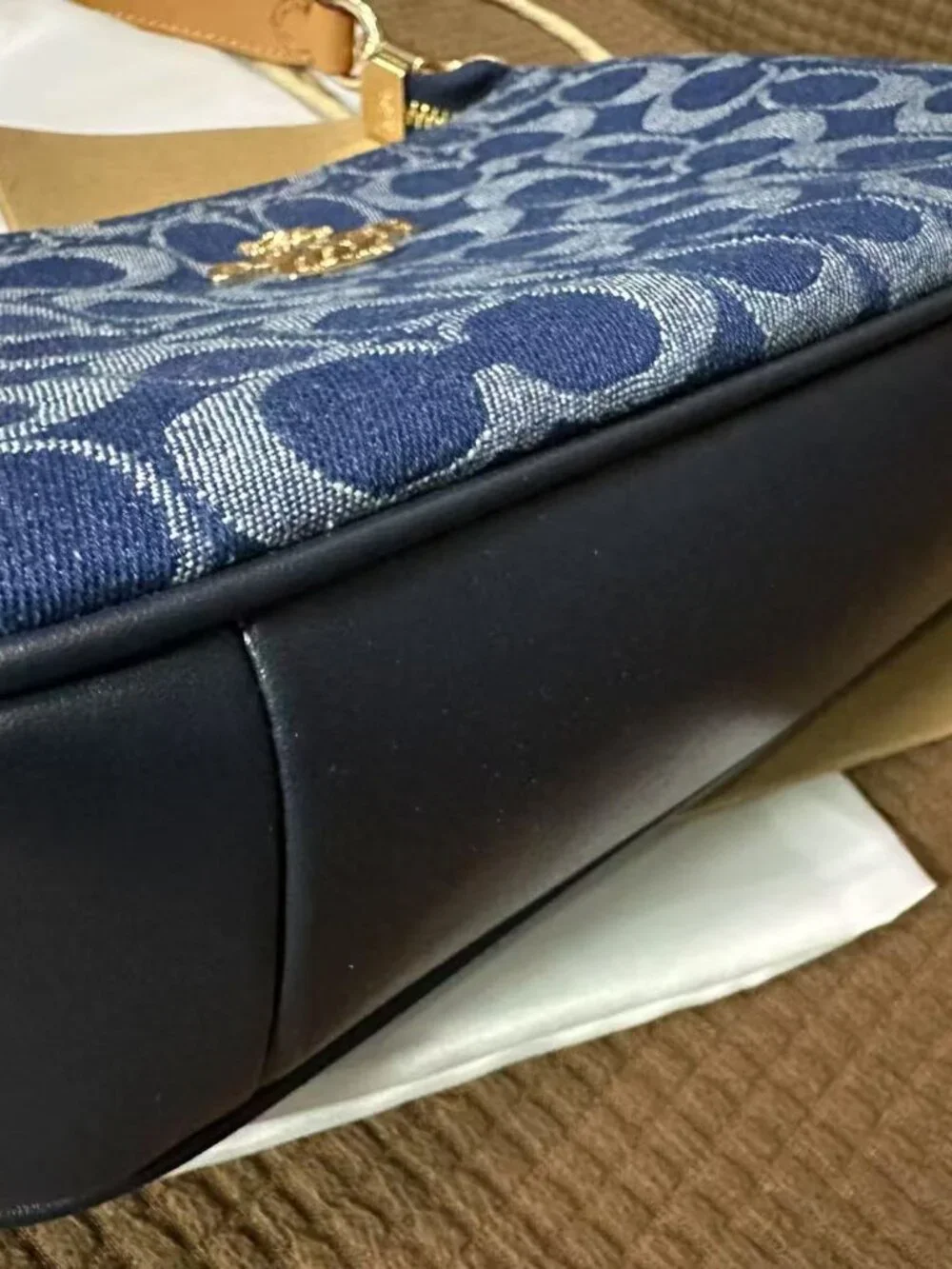 Teri Shoulder Bag In Signature Denim CAF82